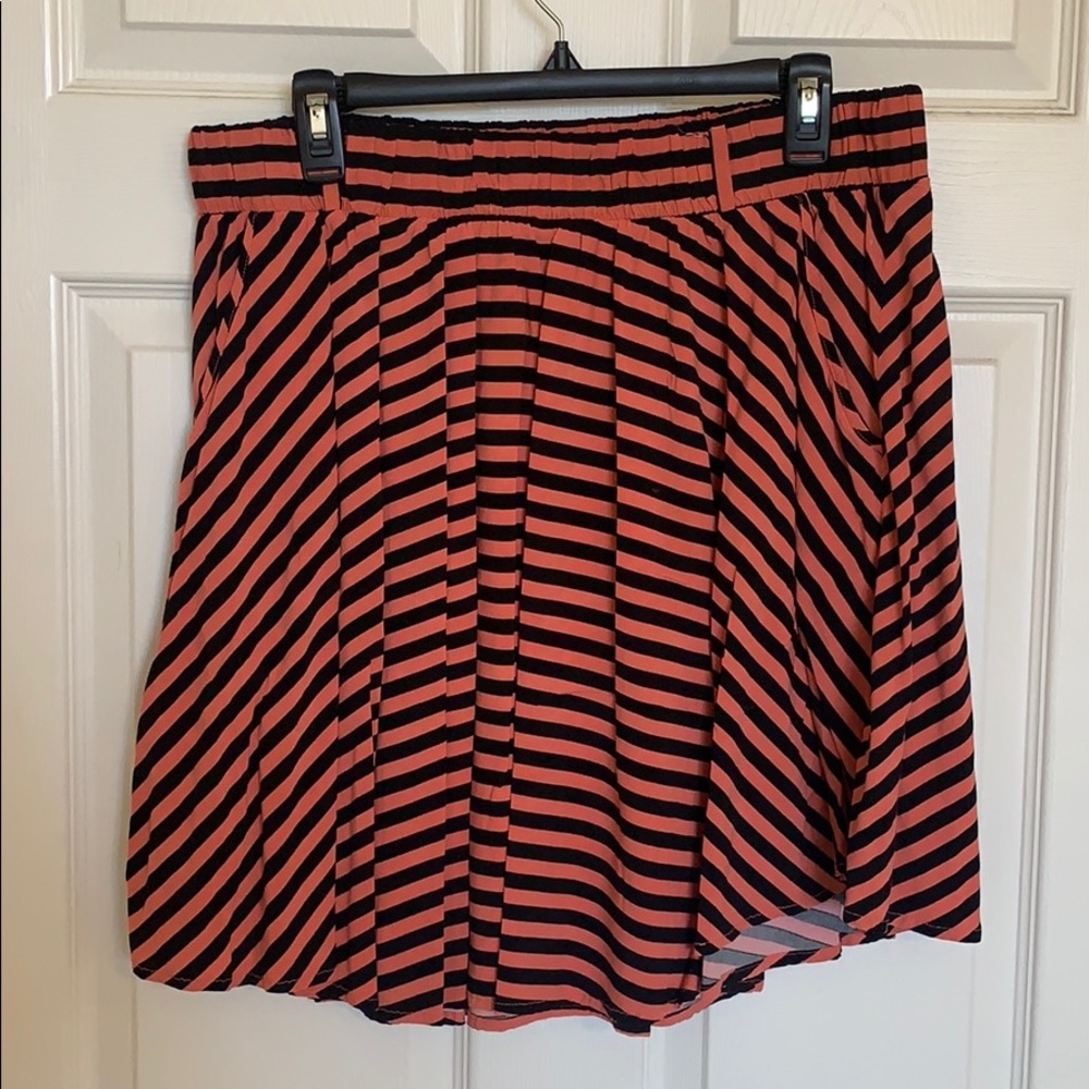 Black & pink skater skirt